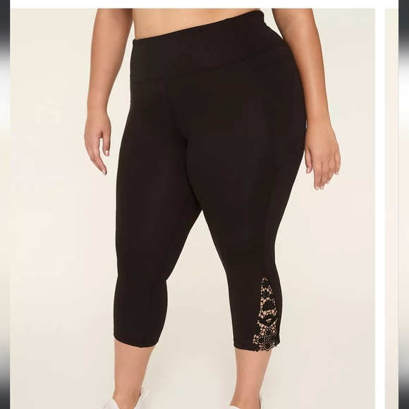 LIVI High-Rise Soft Macrame Mesh-Detail Ankle 7/8 Legging - Picture 1 of 9